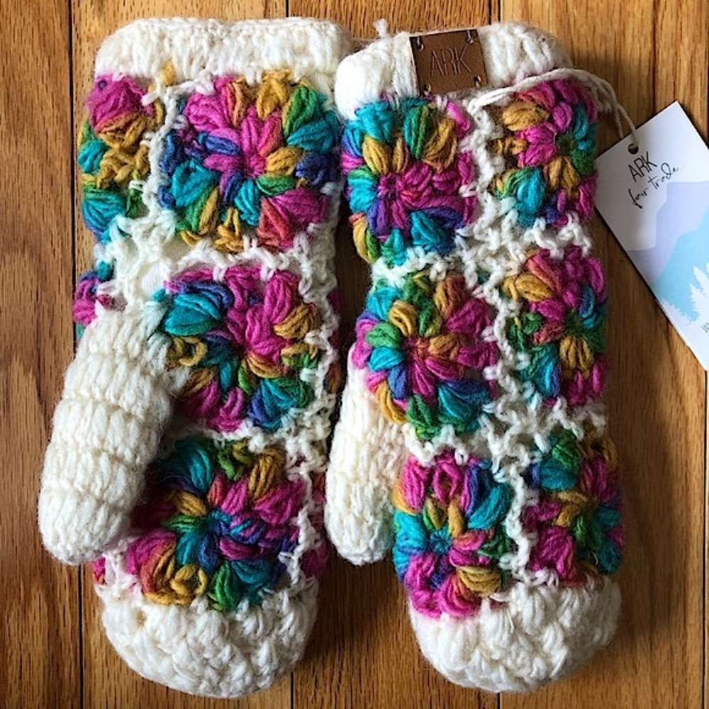 Ark Fair Trade Floral New Zealand Wool Mittens